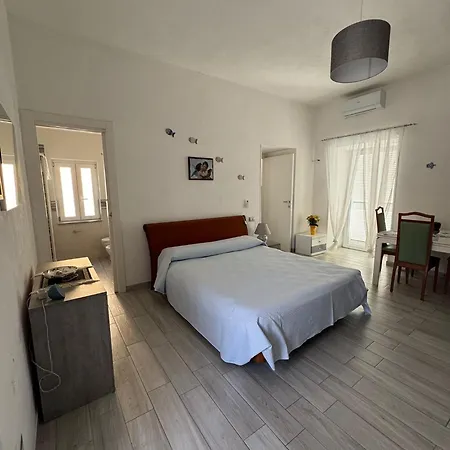 Centro Lacco Ameno (Isola d'Ischia)